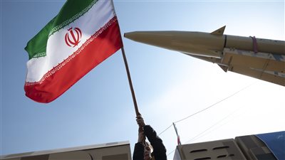 عقوبات أميركية وبريطانية على إيران