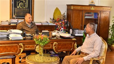 محافظ أسيوط يؤكد دعمه لنهو الأعمال وتشغيل مشروعات الصرف الصحي في أسرع وقت