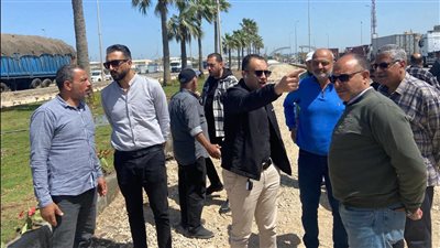 استكمال أعمال التطوير بالمنطقة الحرة للاستثمار ومدخل الميناء بدمياط الجديدة (شاهد)