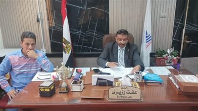 مدير تعليم نجع حمادي يناقش آليات تفعيل لجان المتابعة والاستعدادات لمعرض الأنشطة