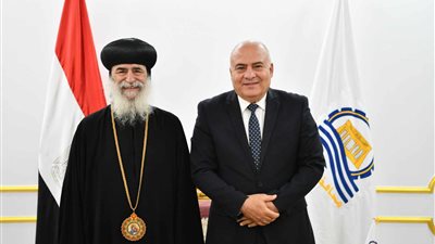  أسقف قوص يزور ديوان قنا للتهنئة بعيد الفطر 