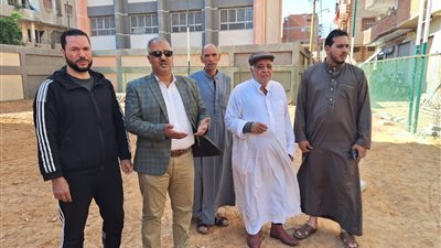 وكيل شباب القليوبية يتابع انشاء ملعب خماسي بكفر الجمال
