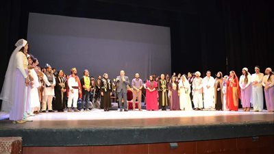 رئيس جامعة الإسكندرية يشهد فاعليات الليلة الحادية عشرة من ليالي اللغة العربية