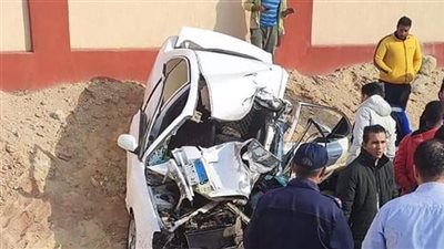 مصرع شخص وإصابة آخر في حادث تصادم سيارة ملاكي