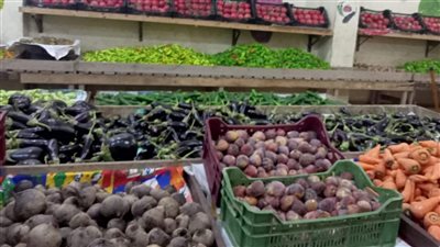 أسعار الخضروات والفاكهة اليوم الثلاثاء 16 أبريل بأسواق الفيوم 