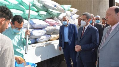 محافظ الغربية يفاجئ صوامع طنطا لمتابعة أعمال توريد القمح 