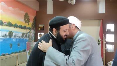 رئيس المنطقة الأزهرية بمطروح يستقبل قمص كنيسة العذراء والوفد المرافق له 