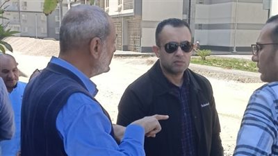 رئيس جهاز دمياط الجديدة يتفقد أعمال الاند سكيب  بموقع عمارات سكن مصر 