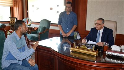 95 مواطن يعرضون مطالبهم وشكواهم خلال اللقاء الجماهيري بسوهاج