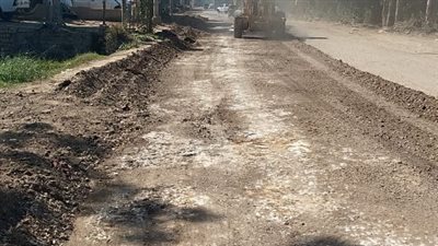 بدء العمل في تأهيل ورصف طريق كفور بلشاي بكفر الزيات