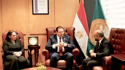 وفد هيئة الضمان الصحي العراقي  في زيارة لمقر هيئة الاعتماد والرقابة الصحية بالعاصمة الإدارية