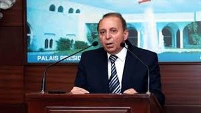 لبنان يعتزم استئناف تسيير قوافل إعادة النازحين السوريين إلى بلدهم