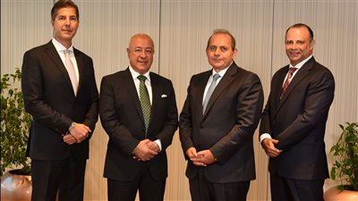 الأهلي المصري الأول كوكيل للتمويل ومرتب رئيسي وبنك المستندات ومسوق للقروض المشتركة 