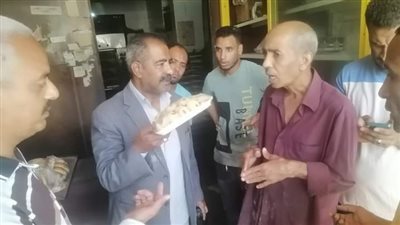 رئيس محلي قوص يجري جولات مفاجئة علي المخابز 