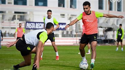 تدريبات ثنائية لأوباما وعلاء علي هامش مران الزمالك 