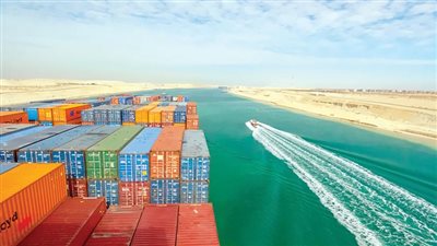 اقتصادي يكشف كيف اثرت أحداث البحر الأحمر على إيرادات قناة السويس