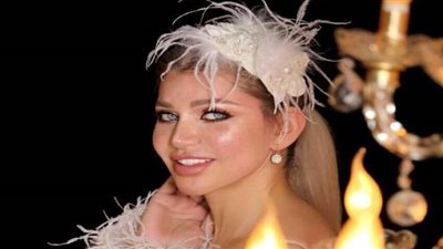 ياسمين الخطيب تهوس جمهورها بتوب مكشوف وكاجيت يحمل اسمها (صور)