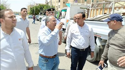 رئيس جهاز الشروق يقود حملة مكبرة لرفع الإشغالات من الأسواق التجارية 