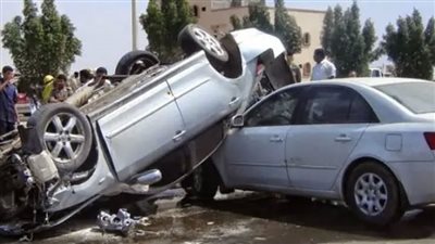  انقلاب سيارة على الطريق الإقليمي يسفر عن إصابة 4 أشخاص
