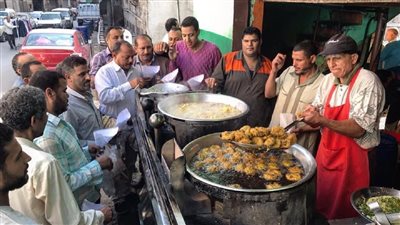 الغرف التجارية: تراجع أسعار سندوتشات الفول والطعمية بنحو 20%