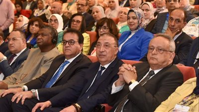 محافظ الإسكندرية ووزير الصحة يفتتحان 