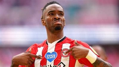 مانشستر يونايتد يرصد عرضًا مغريًا لضم إيفان توني