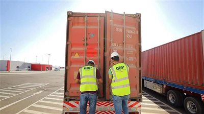 الموانىء البرية والجافة : ميناء أكتوبر الجاف دور بارز وهام في حركة الواردات والصادرات 