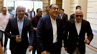 رئيس الوزراء يبدأ جولة موسعة بمحافظتي بورسعيد ودمياط لتفقد عددٍ من المشروعات 