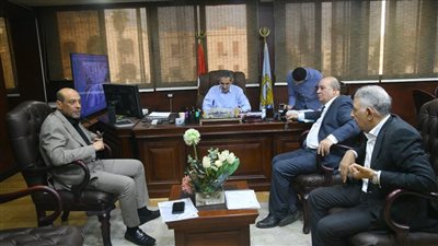 محافظ الغربية يلتقي أعضاء مجلس النواب لبحث مطالب المواطنين