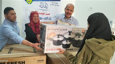 تسليم جهاز عروسين من الأيتام بشمال سيناء 