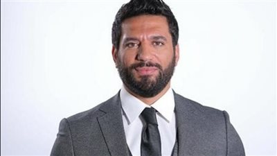 حسن الرداد يكشف سر تشابه مشهد وفاة والدته في 