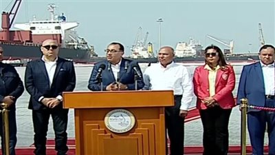 مدبولي: ميناء دمياط متكامل ويتم تنميته ليصبح ذكيا  (فيديو) 