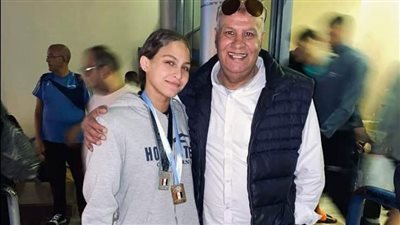 لاعبة الزمالك تتوج بذهبية السباحه بكأس مصر 