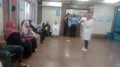 دورات تدريبية للعاملين وندوات تثقيفية للمترددين بمنشآت الرعاية الصحية بالإسماعيلية 