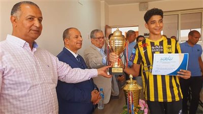 تكريم المتميزين بالنشاط الرياضي بمدرسة المستقبل الدولية في الأقصر 