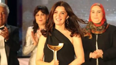 غادة عادل تعتذر عن ندوتها بمهرجان أسوان بسبب عزاء صلاح السعدني 