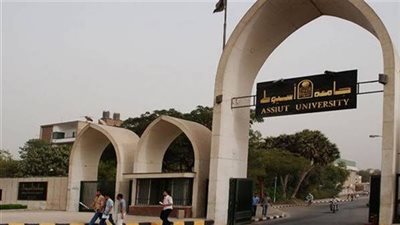 إنطلاق فعاليات المؤتمر العلمي الثانى لقسم طب الأورام بجامعة أسيوط