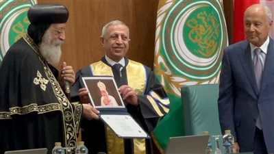 البابا تواضروس يتسلم شهادة الدكتوراه الفخرية من الأكاديمية العربية للعلوم والتكنولوجيا