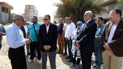 محافظ الشرقية يتفقد طريق مصرف أكوة ويوجه بإعادة تخطيط محور الرملية 