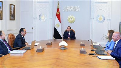 السيسي يتابع جهود تطوير السكك الحديدية وإعادة تطوير مترو الأنفاق
