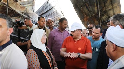وزيرة التضامن والمحافظ يلتقون أصحاب المحال التجارية المتضررين من حريق مول فيله
