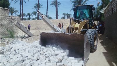 إزالة 14 حالة تعدى فى التل الكبير بالإسماعيلية 