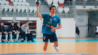 نجم يد الأهلي: نسعى لحصد الثنائية الإفريقية لإسعاد الجماهير