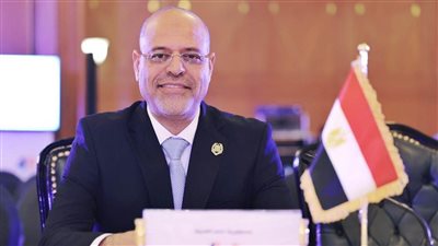 اتحاد عمال مصر يهنئ الرئيس السيسي بالذكرى الـ42 لعيد تحرير سيناء