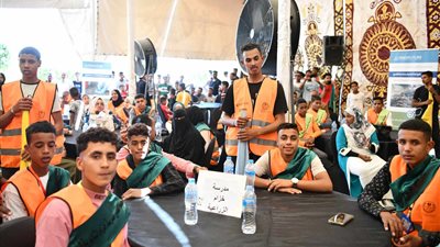 تكريم 26 مدرسًا وطالبًا بمدرسة خزام جنوب قنا ساهموا بتحسين إنتاجية القمح 