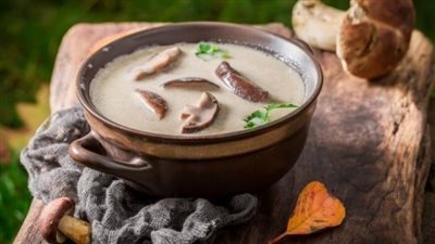 تساعد على خسارة الوزن.. حضري شوربة الفطر الطازجة