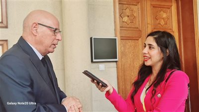 السفير خطابي للوفد: الإعلام المصري مكون أساسي في المنطقة العربية لنقل الجرائم الإسرائيلية