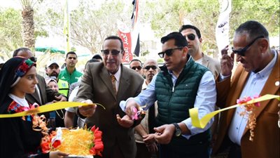 وزير الشباب ومحافظ شمال سيناء يفتتحان المرحلة الأولي لتطوير استاد العريش (صور)