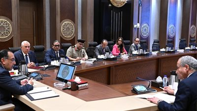 رئيس الوزراء يتابع جهود زيادة الاحتياطي الاستراتيجي من السلع الأساسية