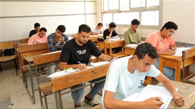 آخر موعد لتسليم استمارة امتحانات الدبلومات الفنية 2024 غدًا